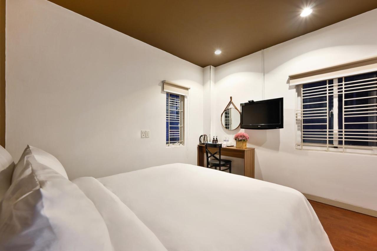 The Noble Swan Hotel New World Хошимін Екстер'єр фото